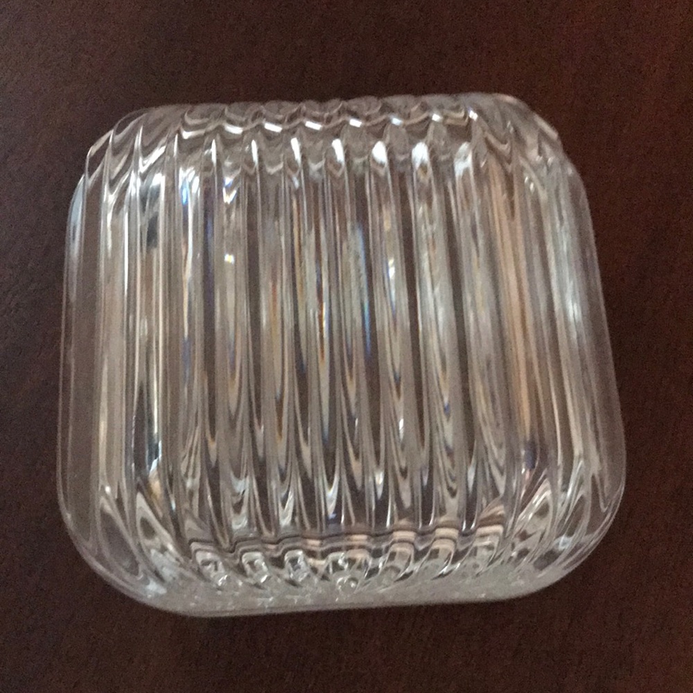 GLASS BOX